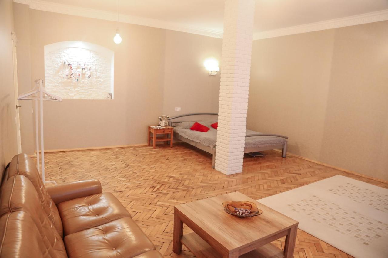 Monro - Heart Of Lviv Apartment Bagian luar foto
